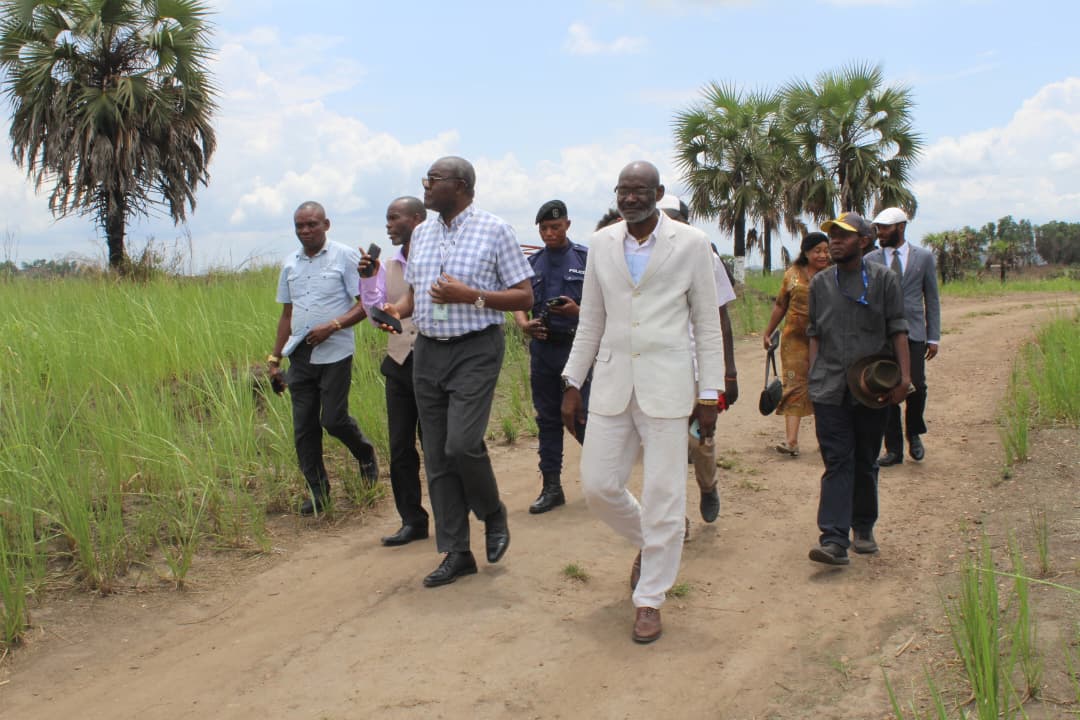 Rencontre stratégique entre la société civile de Boma et le Recteur
