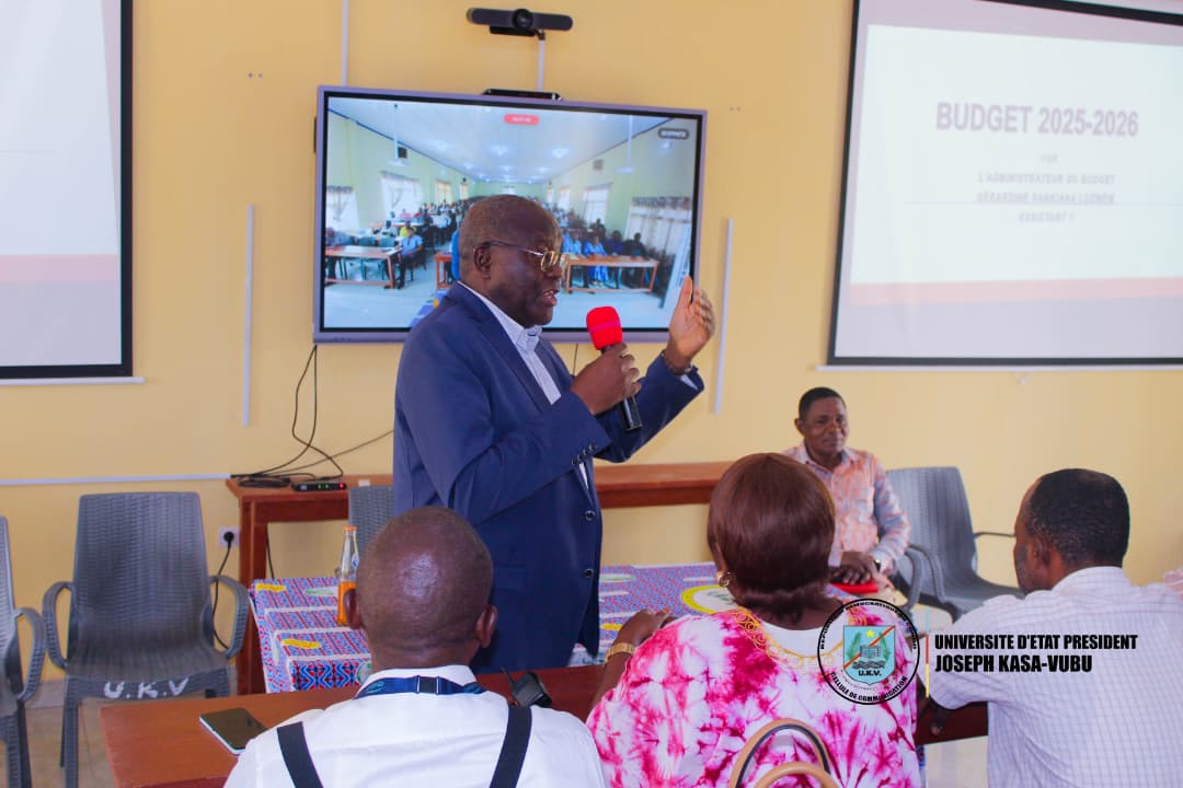 Rencontre d’échanges entre le Recteur, le PATO et le Corps Scientifique de l’UKV